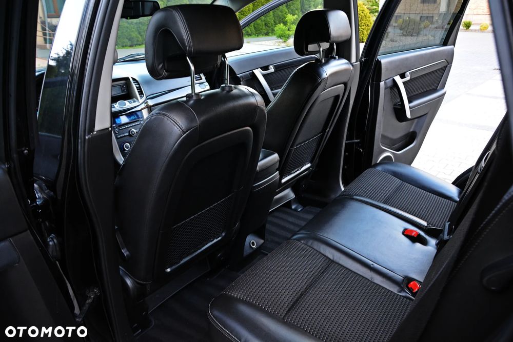 Chevrolet Captiva 2.4 2WD LT - 23