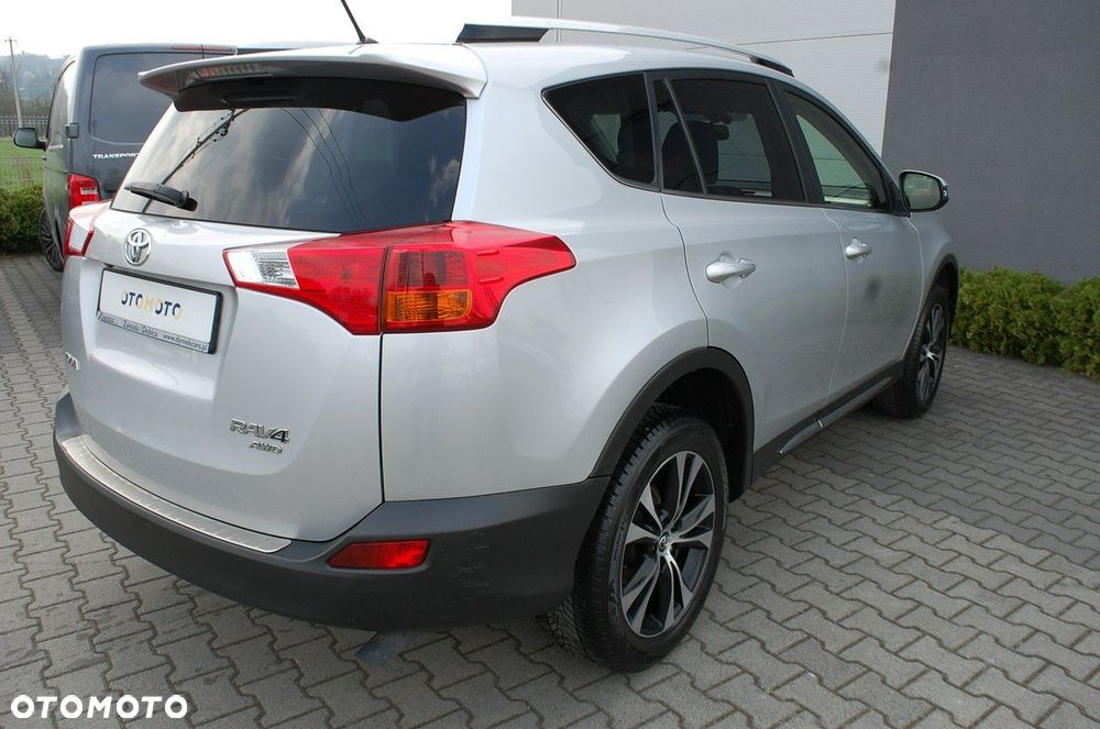 Toyota RAV4 - 4