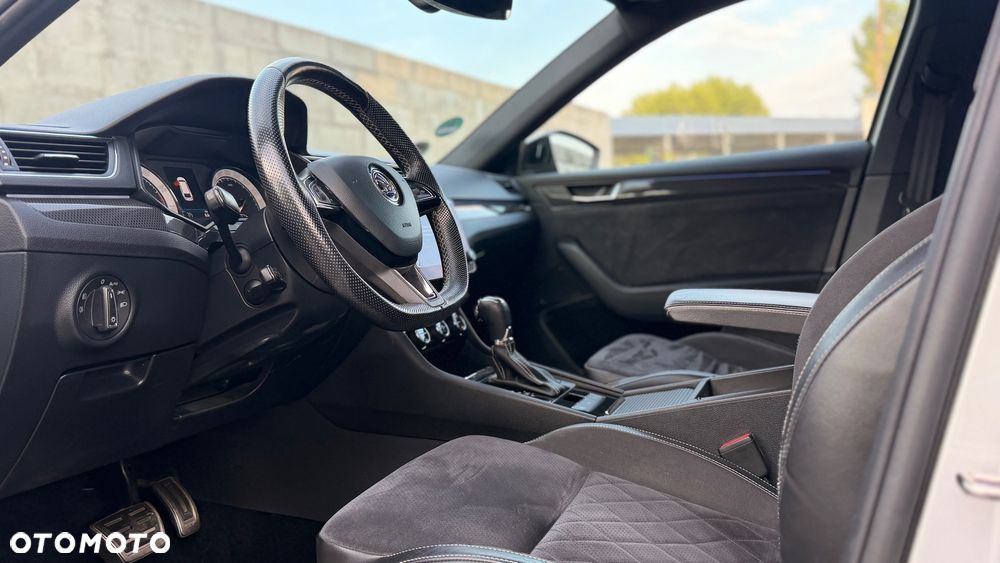 Skoda Superb 1.8 TSI DSG SportLine - 37