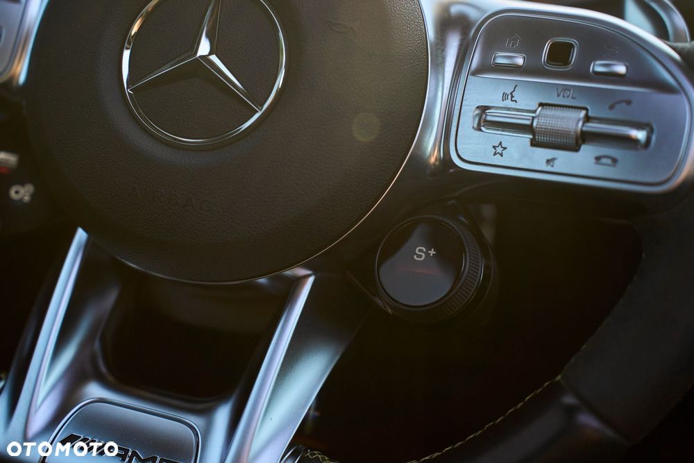 Mercedes-Benz CLA AMG 45 S 4-Matic 8G-DCT - 35