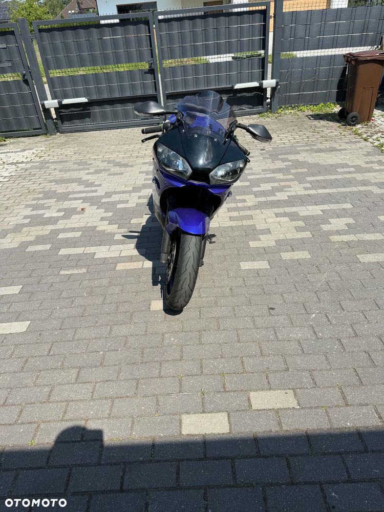 Yamaha YZF - 7