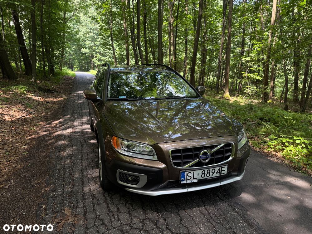 Volvo XC 70 D5 AWD Dynamic Momentum - 2
