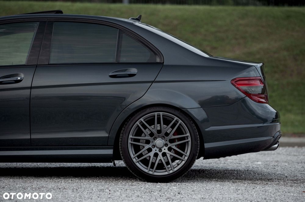 Mercedes-Benz Klasa C 63 AMG 7G-TRONIC - 15