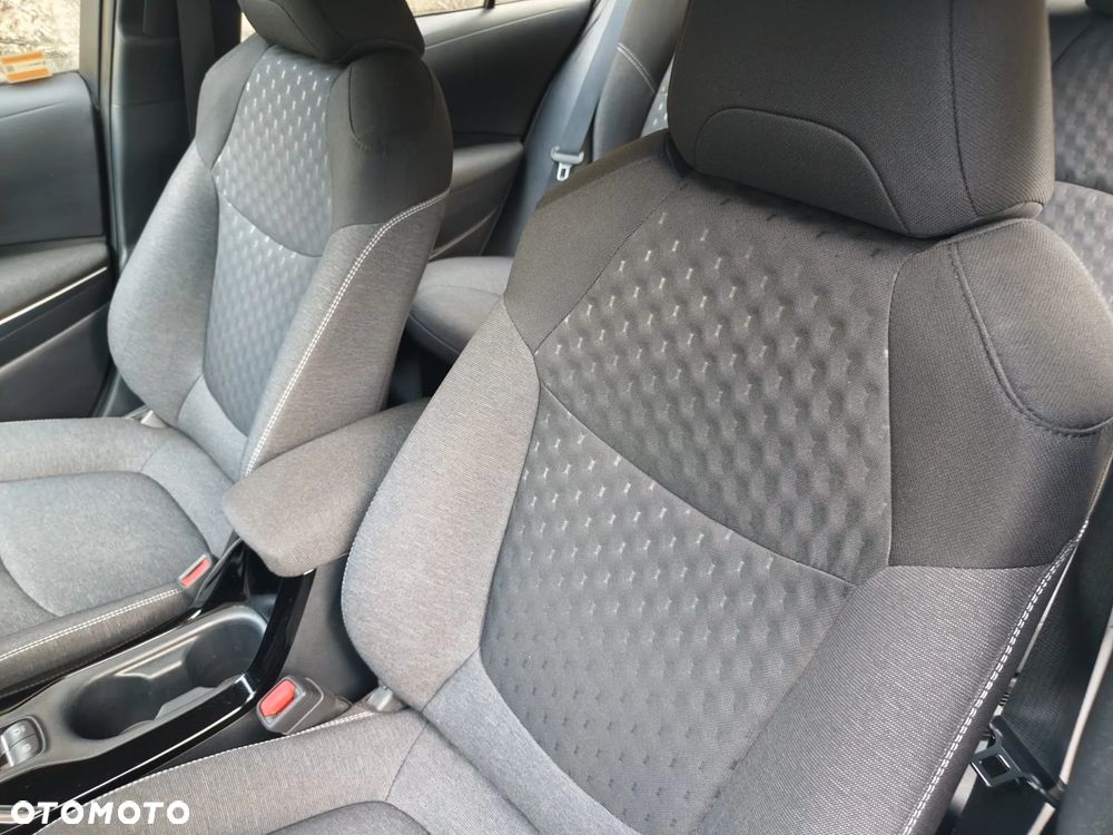 Toyota Corolla 1.8 Hybrid Comfort - 26