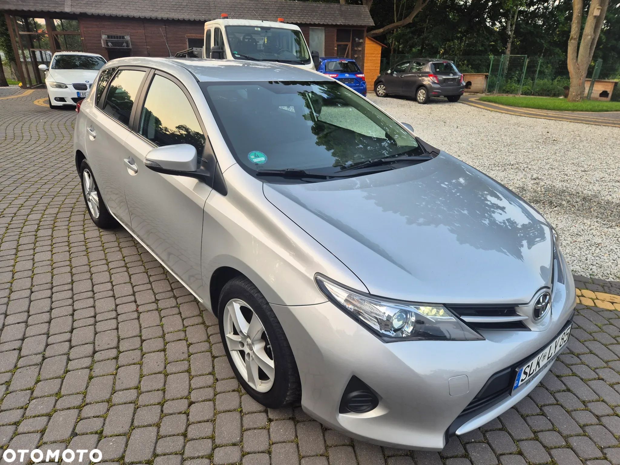Toyota Auris 1.33 Dual-VVT-i Comfort - 1