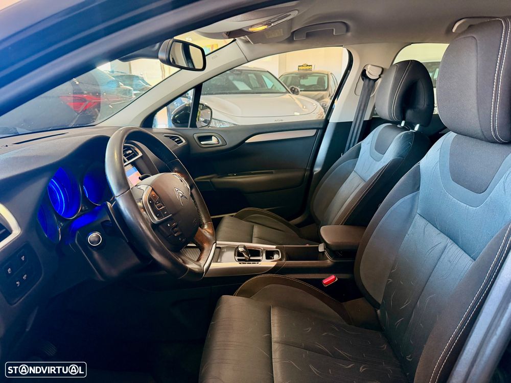 Citroën C4 e-HDi 110 EGS6 Stop/Start System Selection - 15