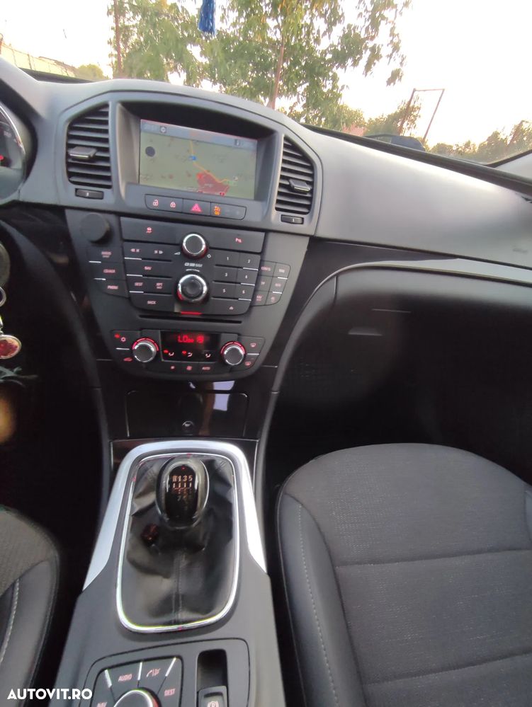 Opel Insignia 2.0 CDTI - 8