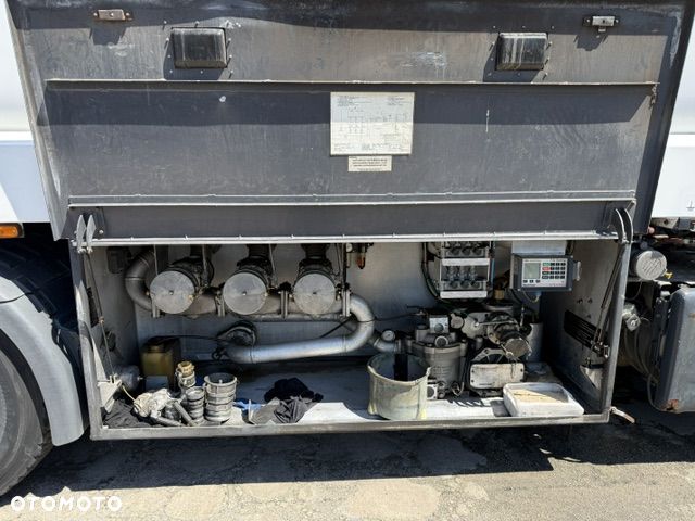 Scania 6X2 /3MB7 - 3