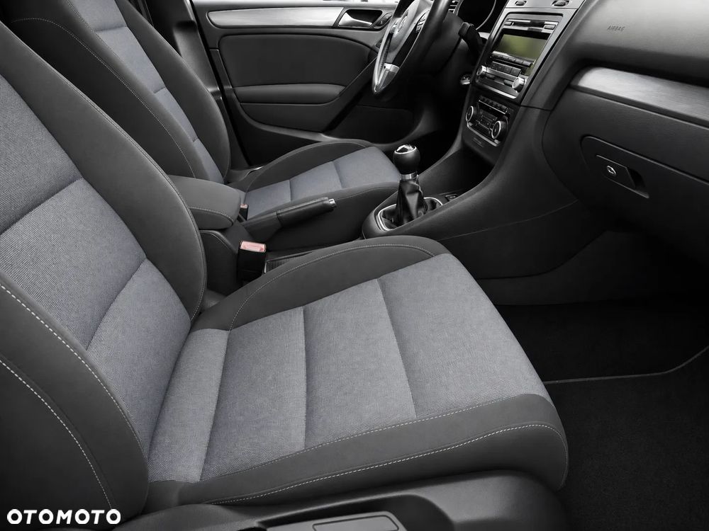 Volkswagen Golf 1.2 TSI Style - 25
