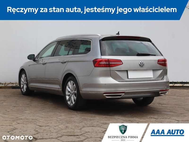 Volkswagen Passat Variant - 6