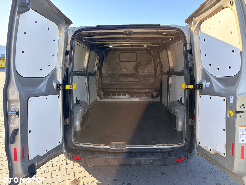 Ford Transit Custom - 14