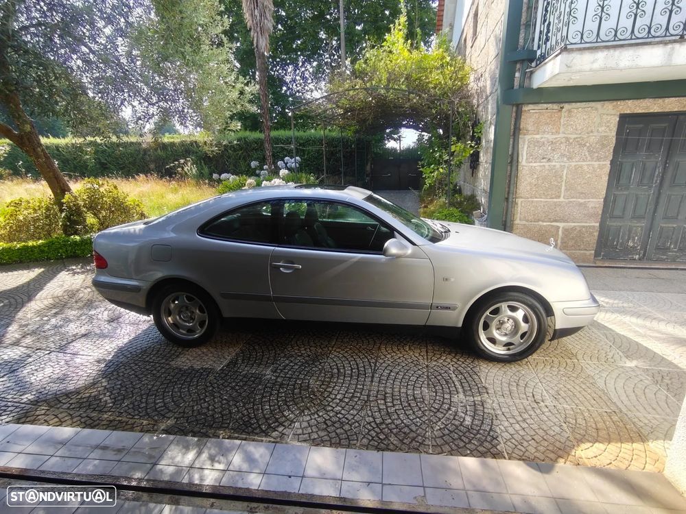Mercedes-Benz CLK 200 - 2