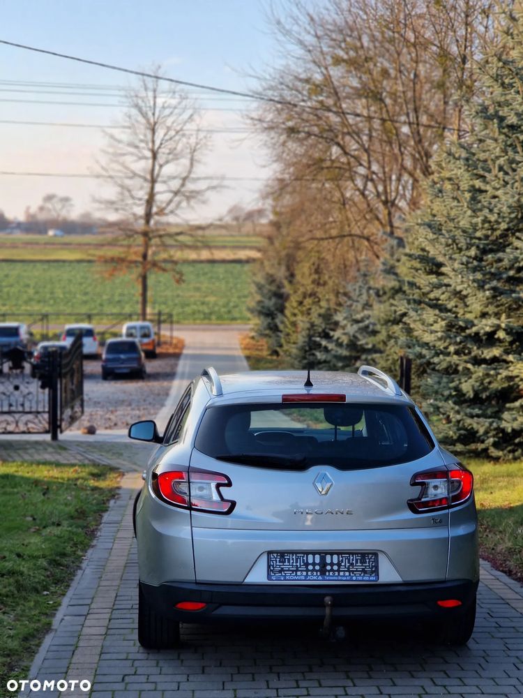 Renault Megane TCe 130 Dynamique - 8