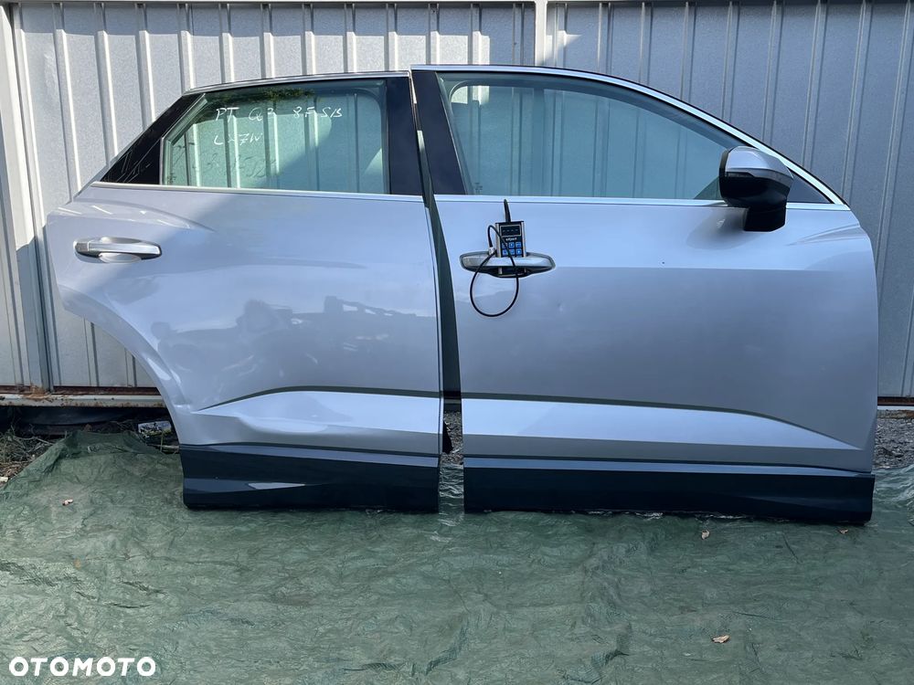 AUDI Q3 83A 83F SPORTBACK LX7W DRZWI PRAWE PRAWY PRZÓD PRAWY TYŁ  !! - 5