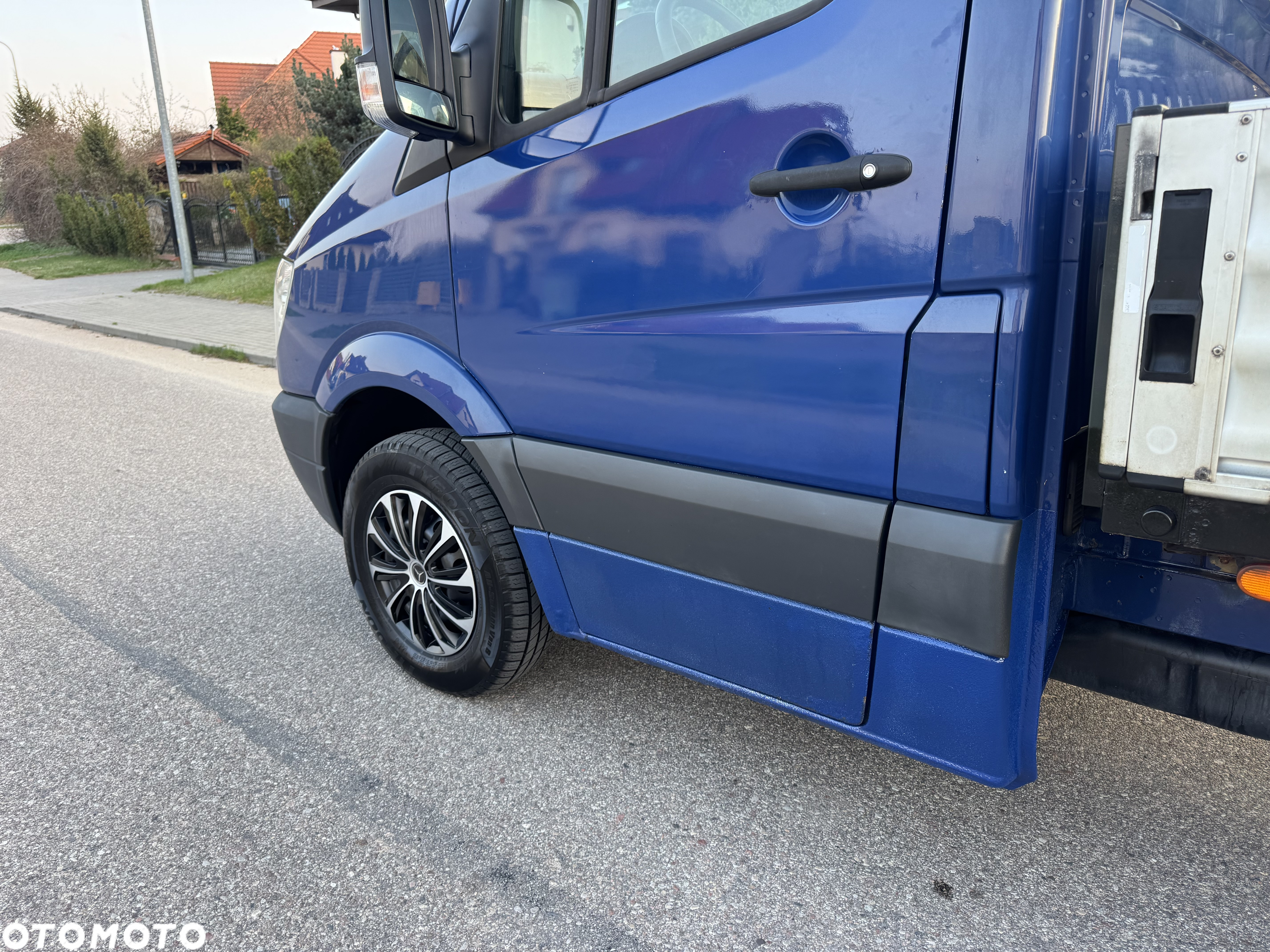 Mercedes-Benz Sprinter - 13