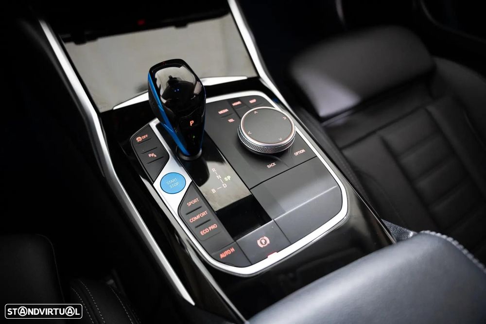BMW i4 eDrive40 - 24