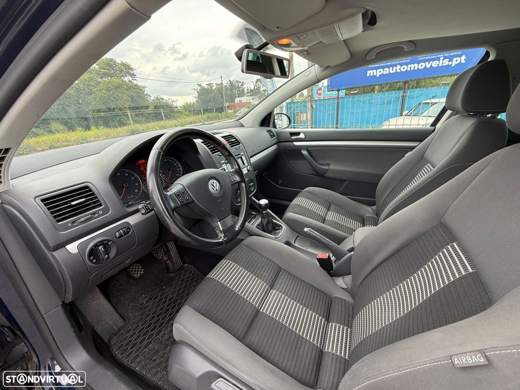 VW Golf - 13