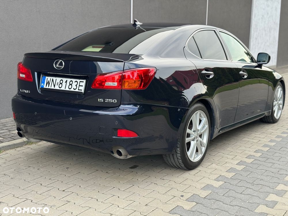 Lexus IS 250 Sport - 11