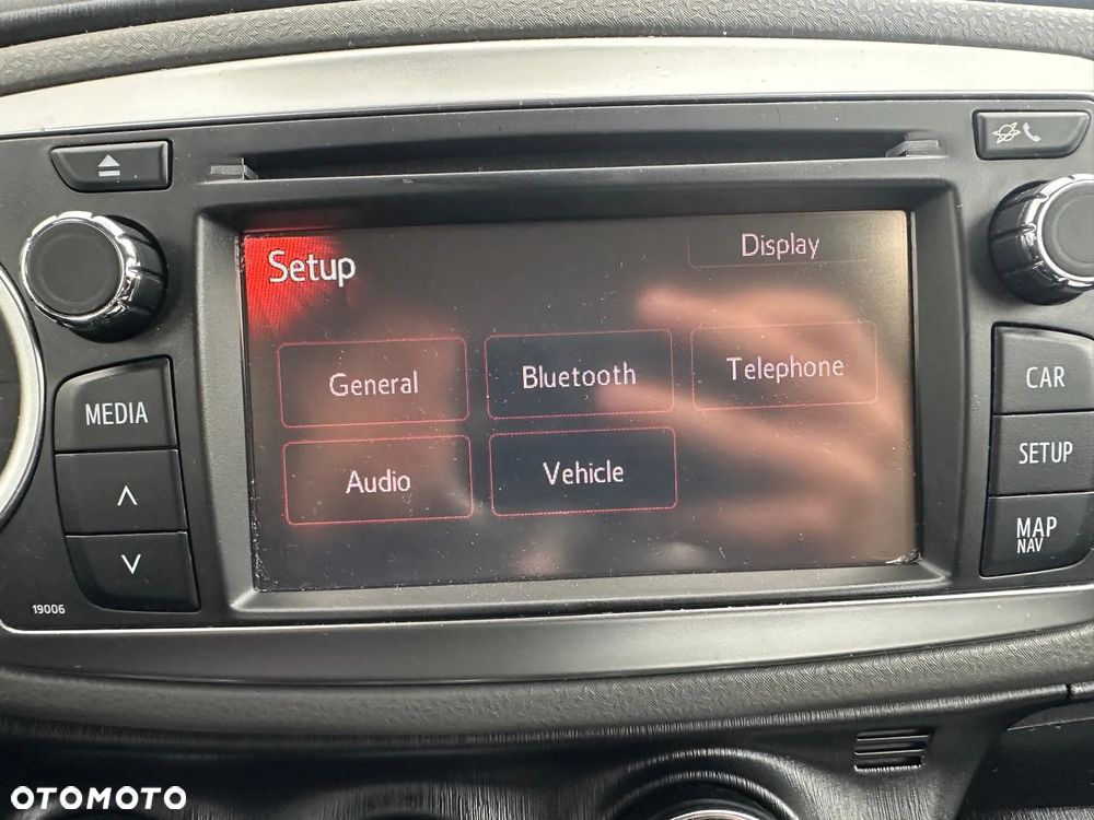 Toyota Yaris 1.33 VVT-i Executive - 14