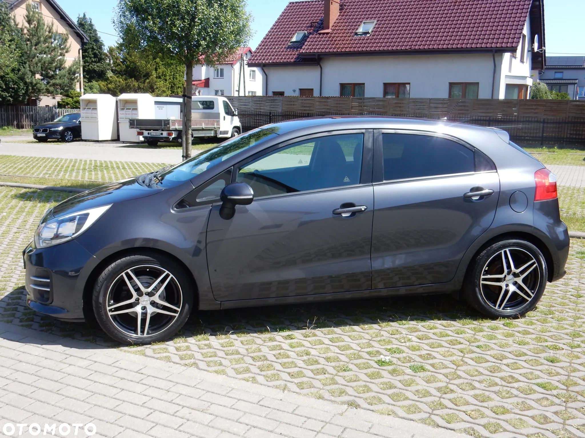Kia Rio - 3