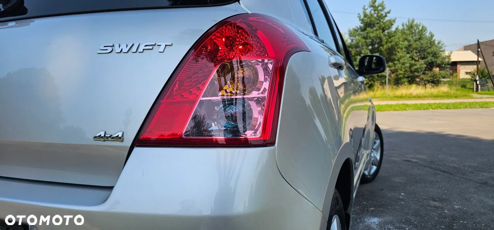 Suzuki Swift 1.3 4x4 Comfort - 17