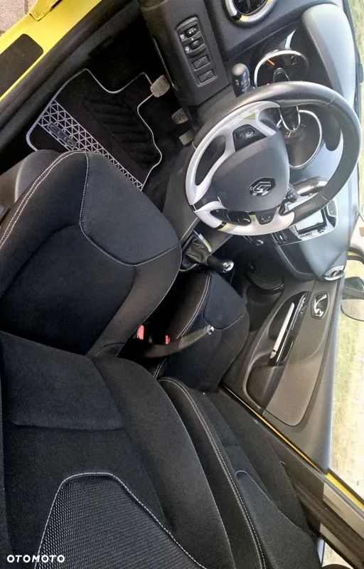 Renault Clio 1.2 16V 75 Expression - 26