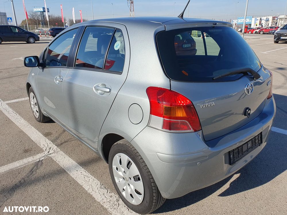 Toyota Yaris 1.3 Luna - 11