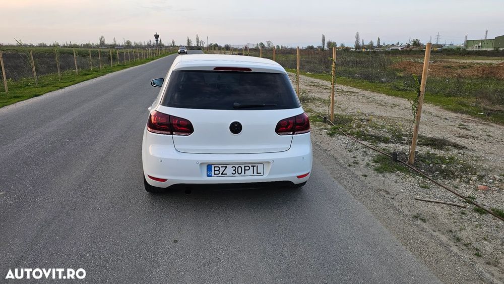 Volkswagen Golf 1.2 TSI Highline - 4