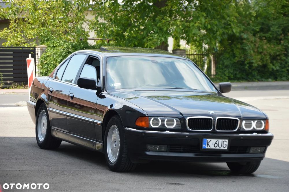 BMW Seria 7 740i - 1