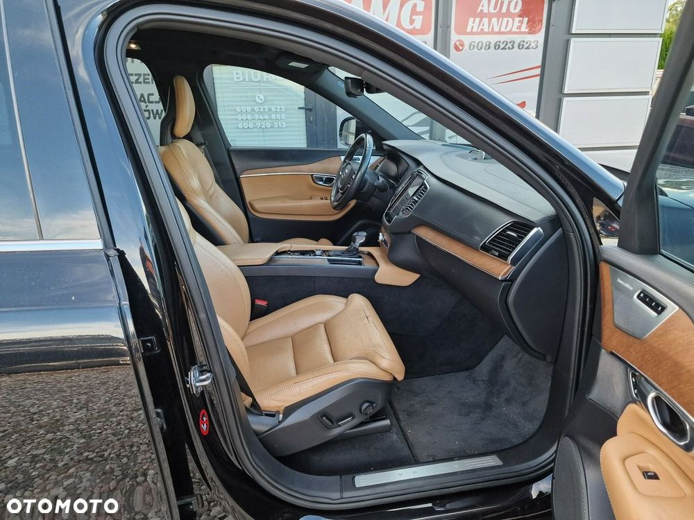 Volvo XC 90 - 26