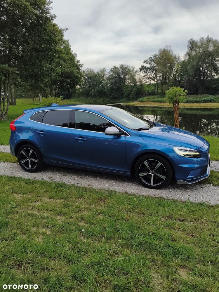 Volvo V40 T2 Drive-E R-Design Momentum - 3