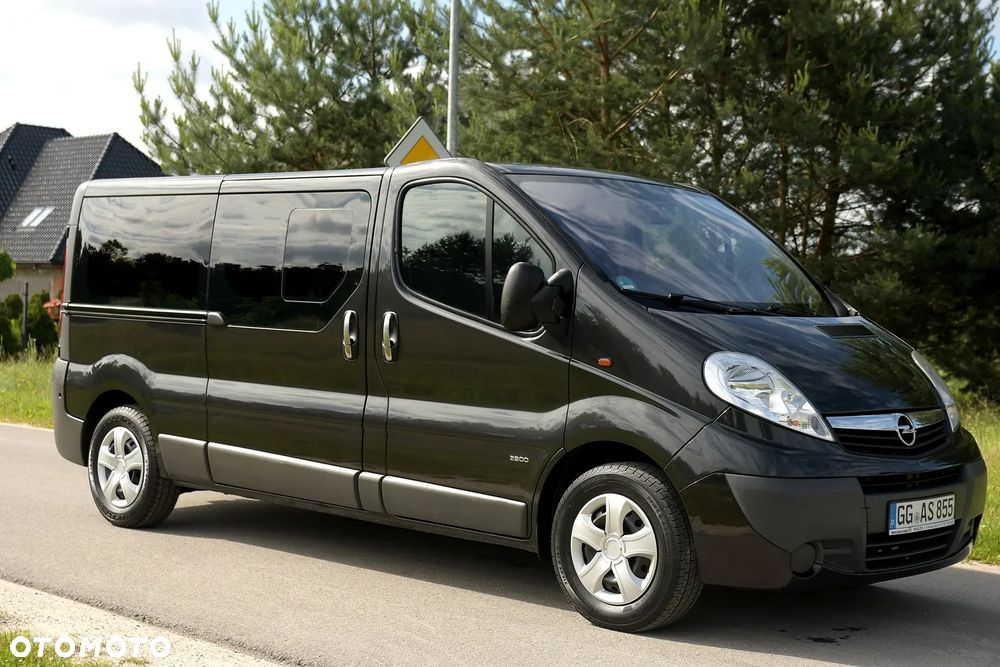 Opel Vivaro - 1