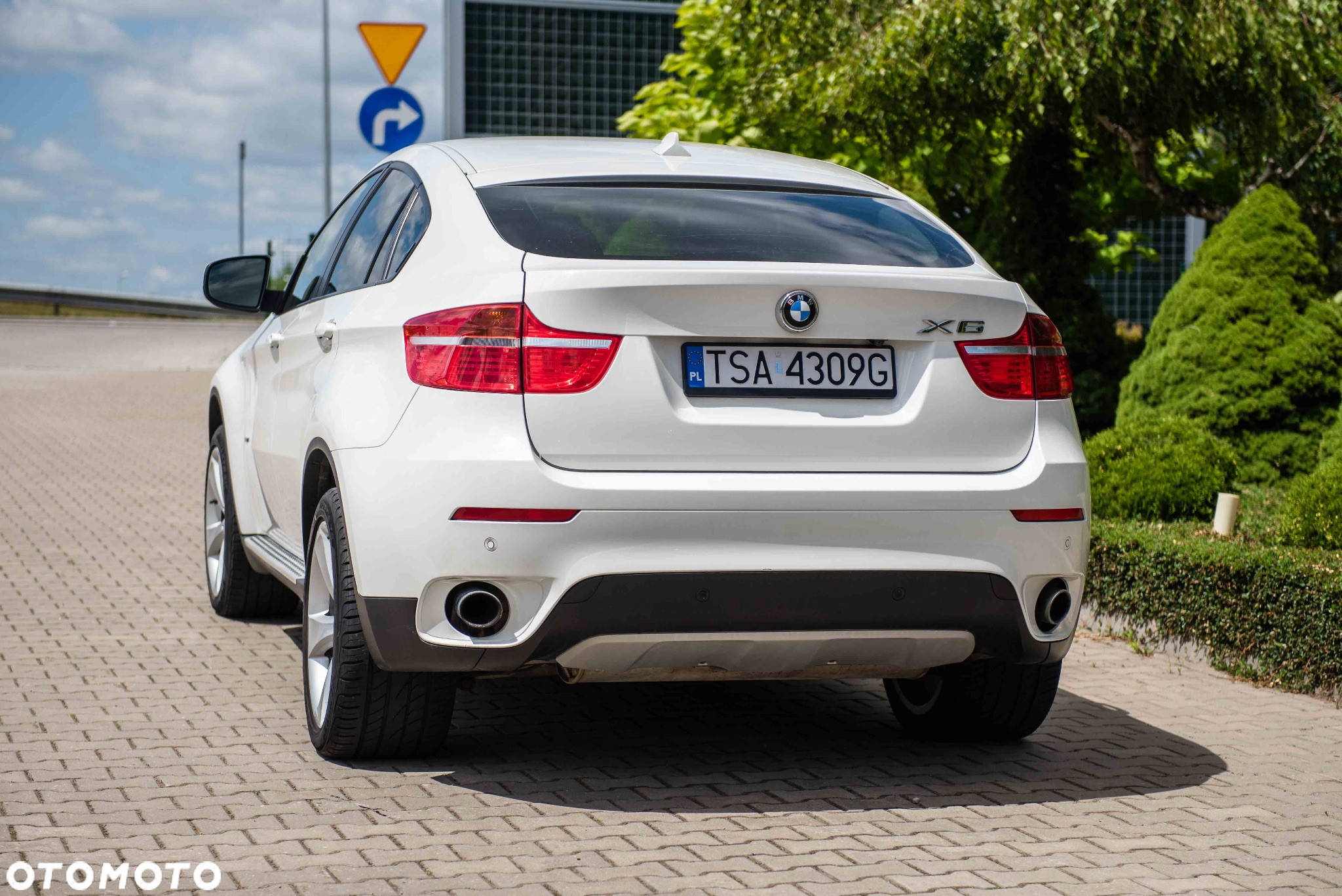 BMW X6 xDrive35i - 15