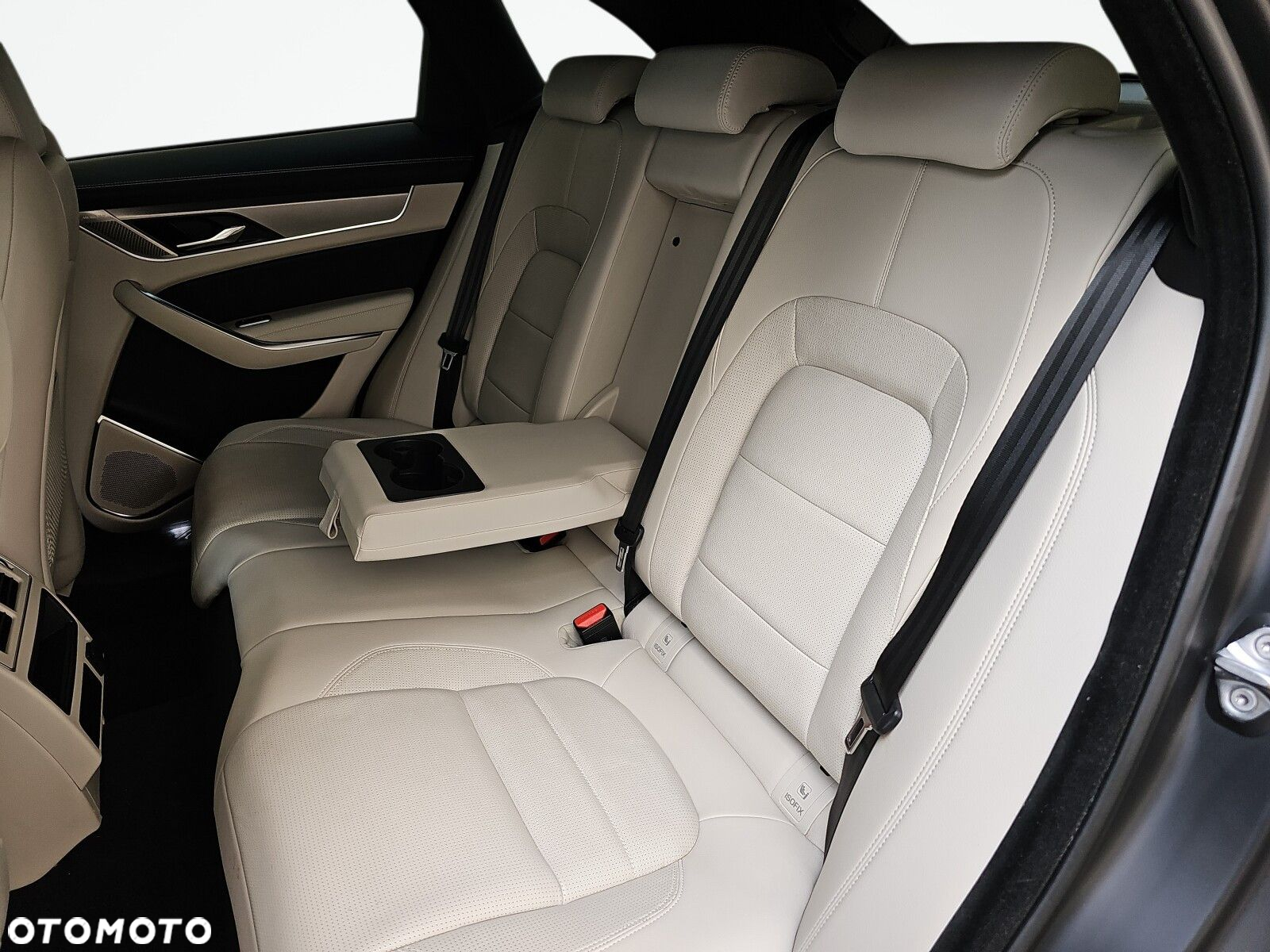 Jaguar F-Pace - 26