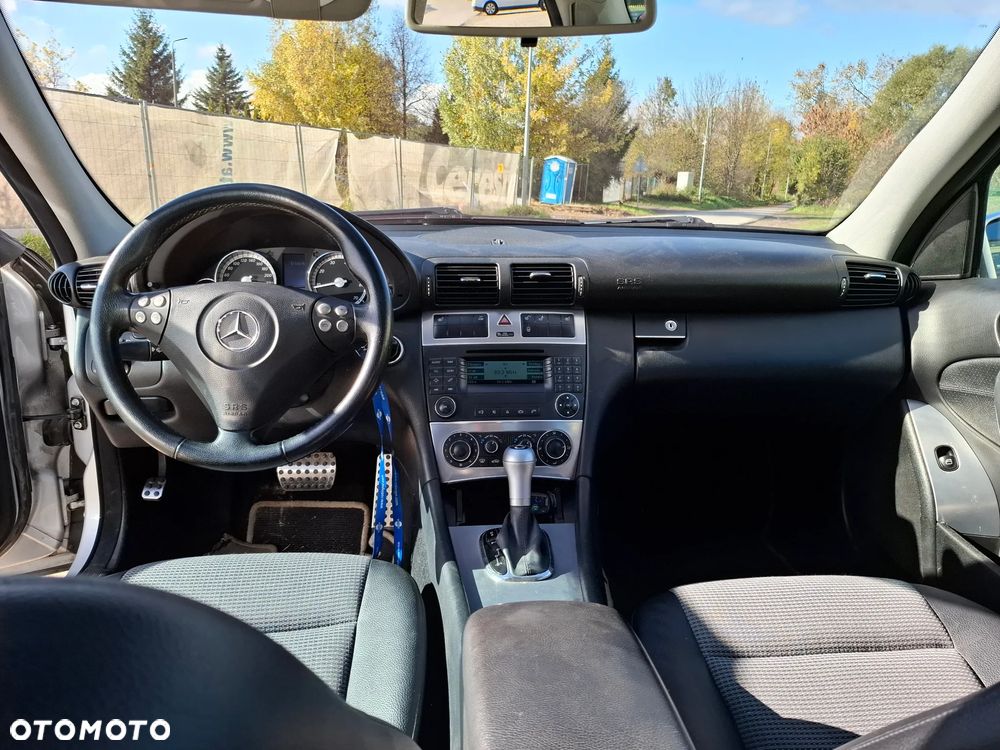 Mercedes-Benz Klasa C 180 Kompressor Automatik Elegance Sport Edition - 8