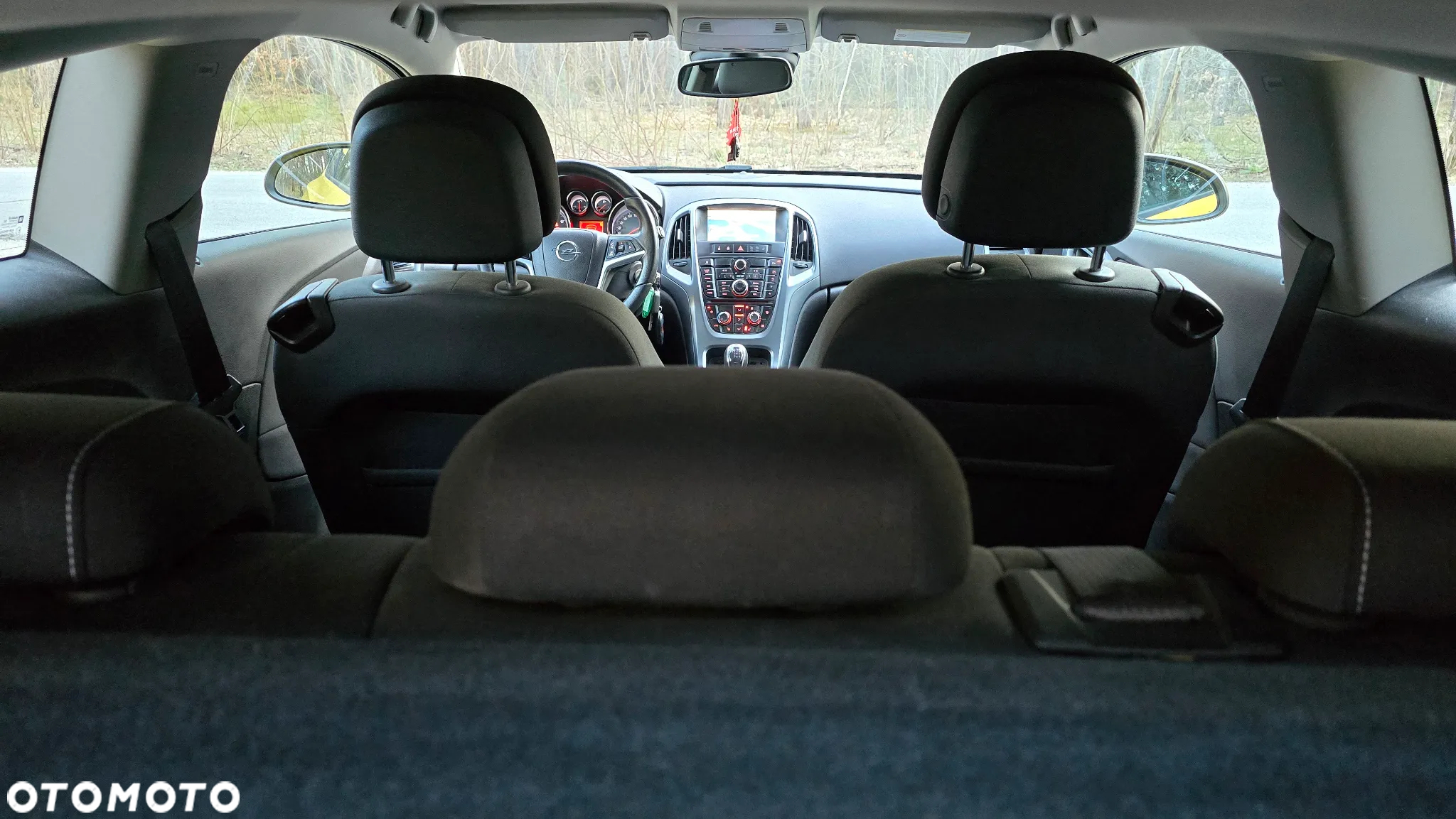 Opel Astra IV GTC 1.6 T Sport - 28