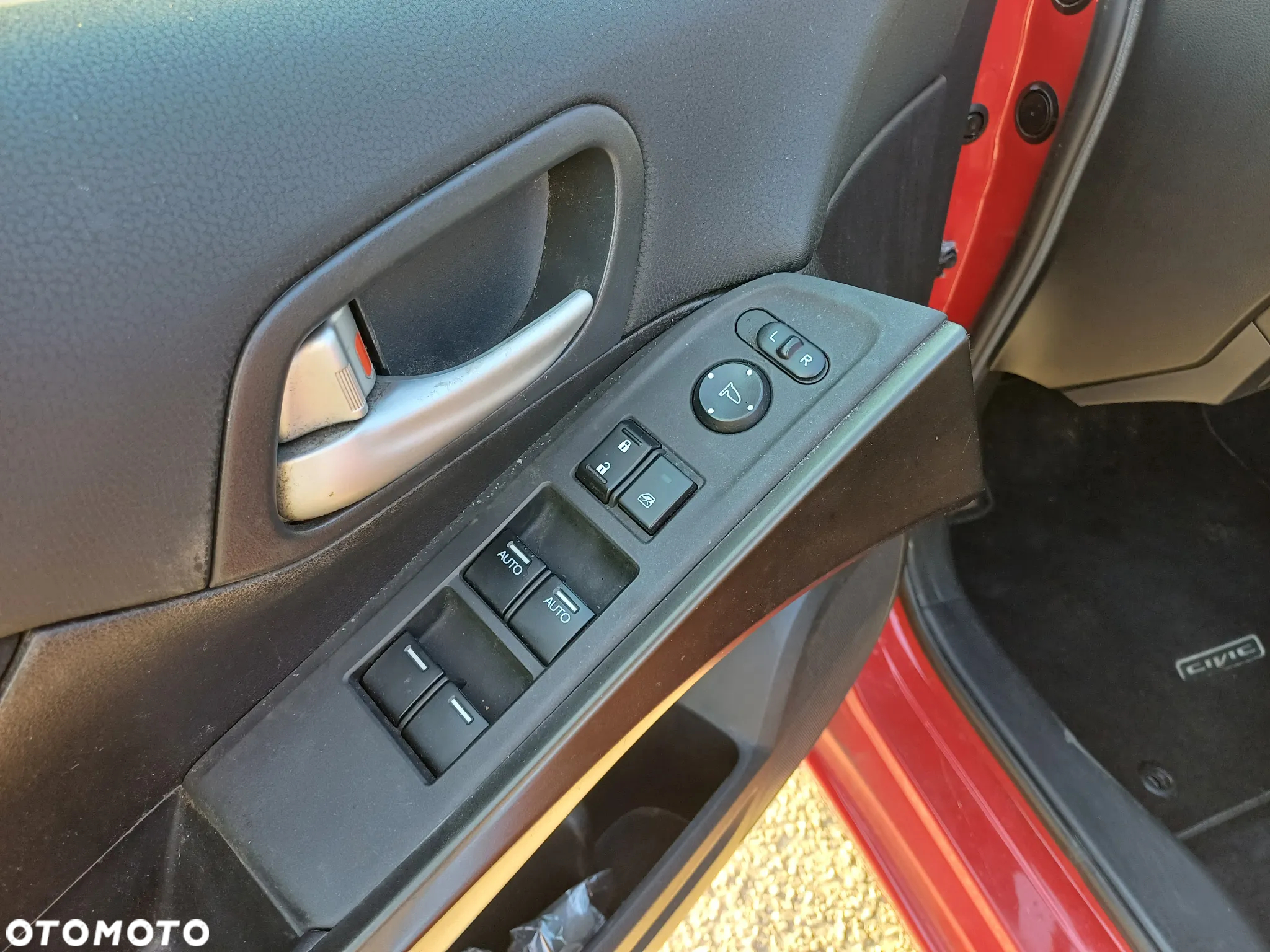 Honda Civic 1.4 i-VTEC Comfort - 25