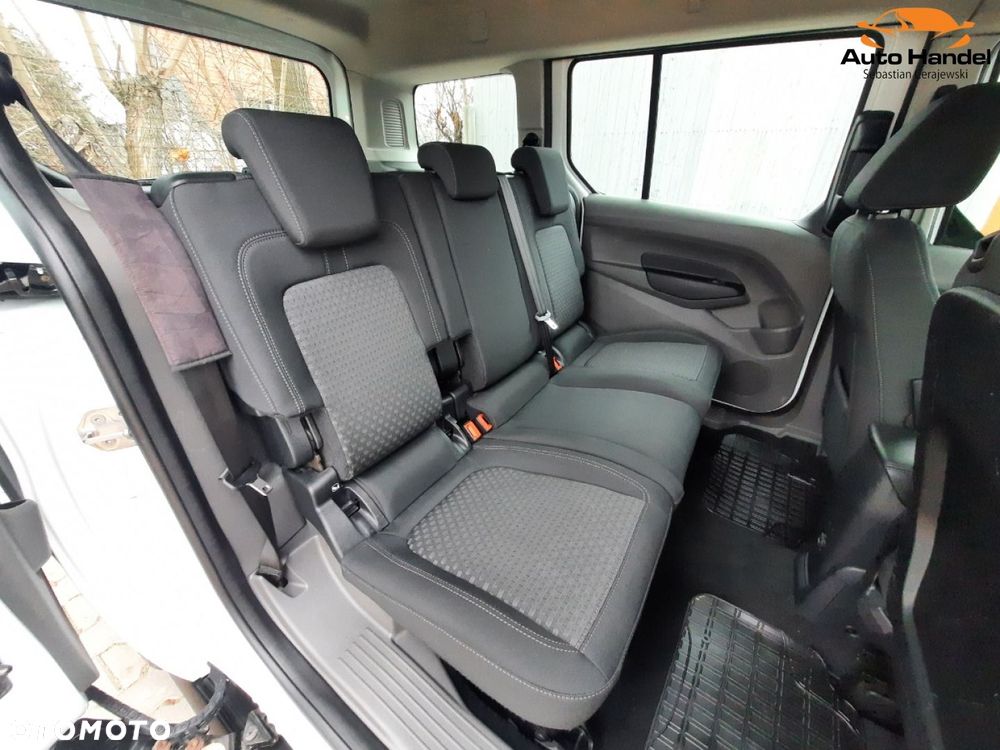 Ford Transit Connect - 32