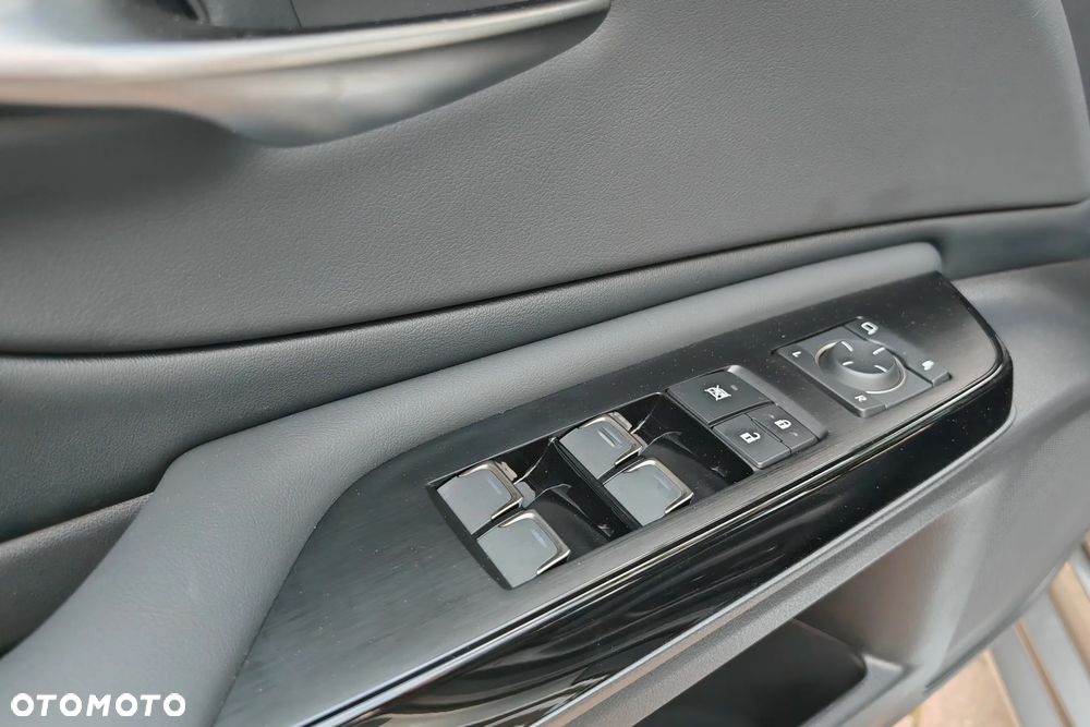 Lexus ES 300h Business Edition - 17