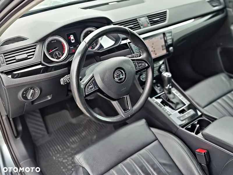 Skoda Superb 1.8 TSI L&K DSG - 21