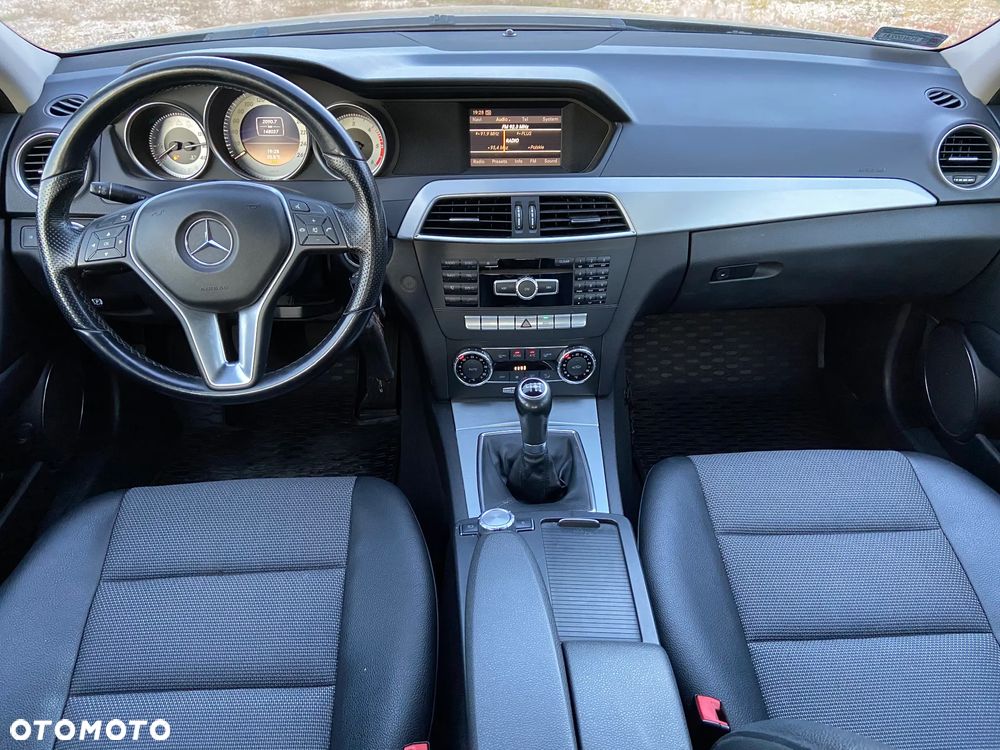 Mercedes-Benz Klasa C 180 CDI Avantgarde Edition - 19