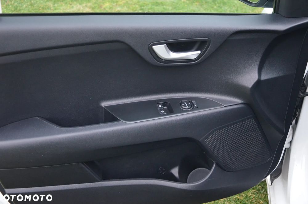 Kia Rio 1.2 Vision - 19