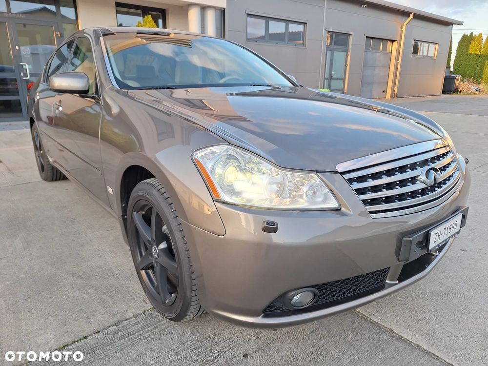 Infiniti M - 37
