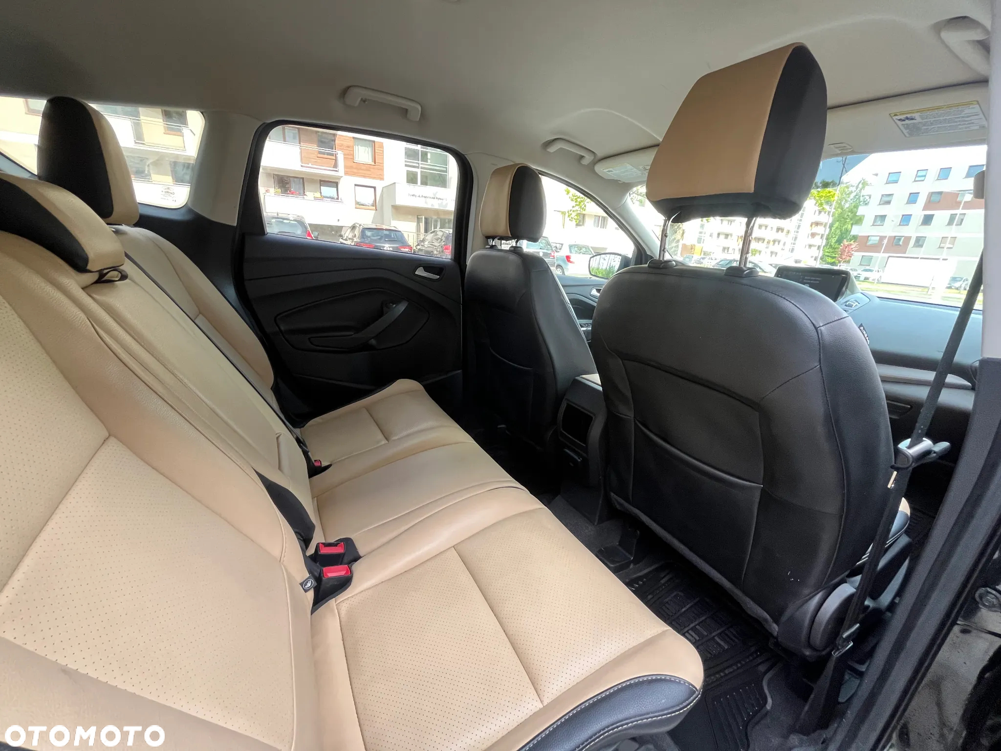 Ford Escape 2.0 EcoBoost AWD Titanium - 9