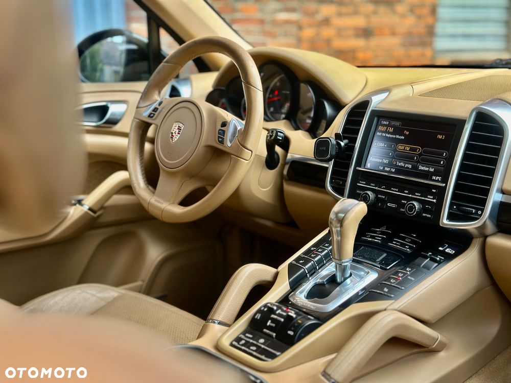 Porsche Cayenne Tiptronic S - 30