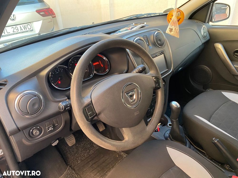 Dacia Sandero - 5