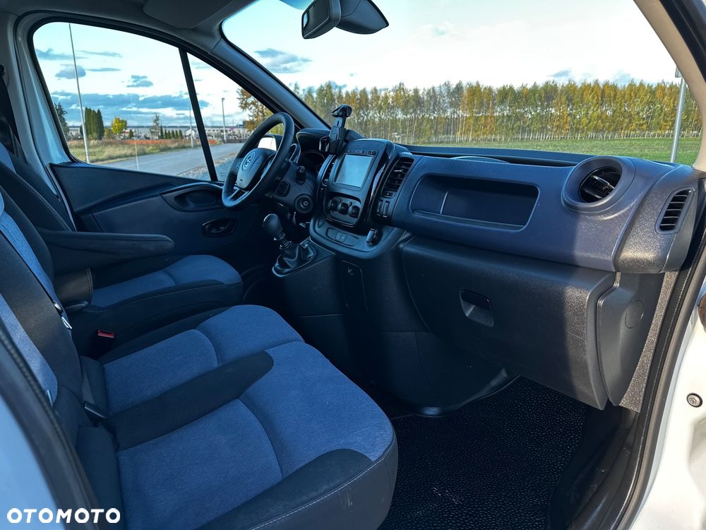 Opel Vivaro - 9
