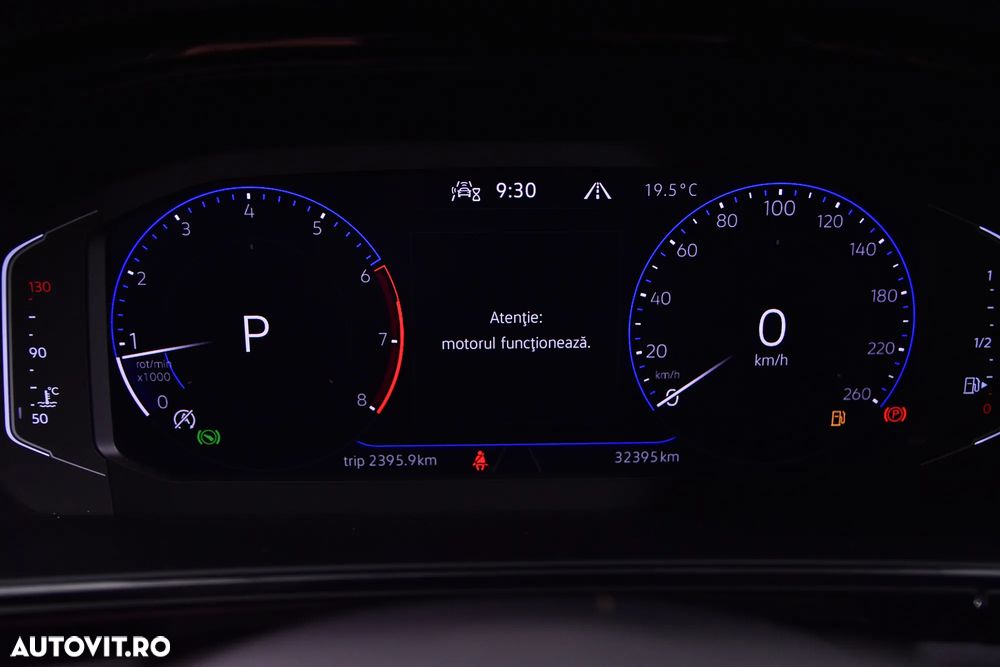 Volkswagen T-Roc - 5