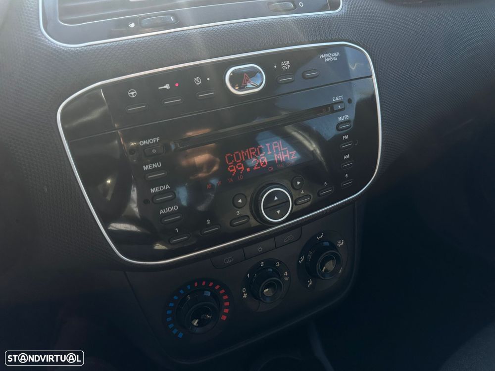 Fiat Punto 1.3 M-Jet Lounge S&S - 7