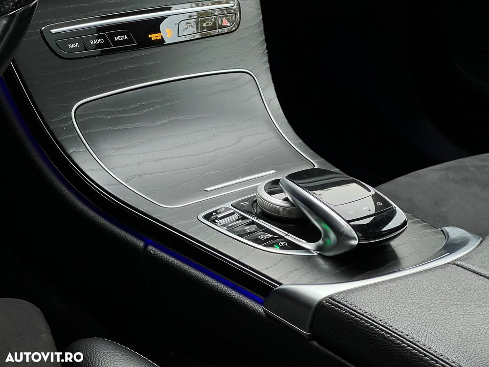 Mercedes-Benz C 200 d T 9G-TRONIC AMG Line - 6